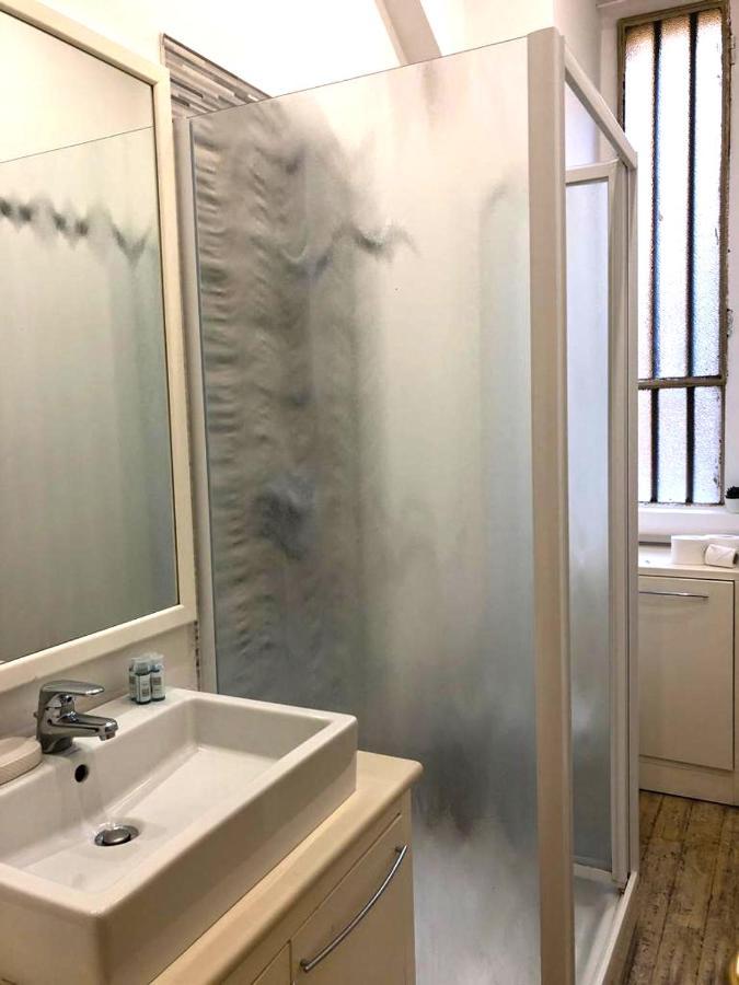 Castel Morrone Apartment Milano Eksteriør billede