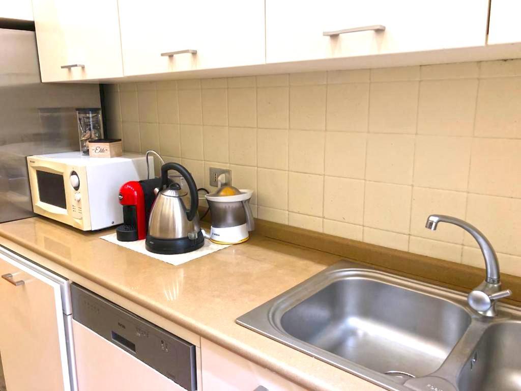 Castel Morrone Apartment Milano Eksteriør billede